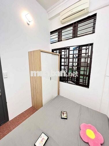 CĂN HỘ 2 PHÒNG NGỦ FULL NỘI THẤT - NGAY CHỢ HOÀNG HOA THÁM