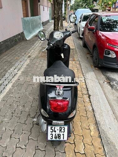 Cầm đồ bán thanh lý : chiếc tay ga Piaggo Vecpas .