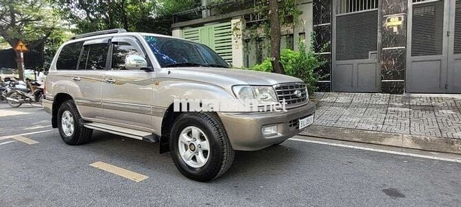Toyota Land Cruiser LC100 Vàng cát Số sàn