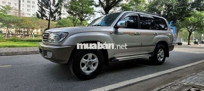 Toyota Land Cruiser LC100 Vàng cát Số sàn