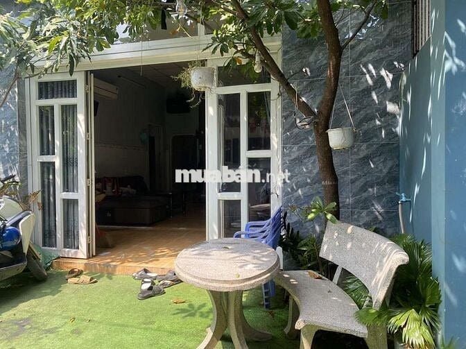 BÁN NHÀ CẤP 4 MỚI ĐẸP 95M2 3PN GẦN CẦU BỬU HOÀ CÓ SÂN TO GIẾNG TRỜI