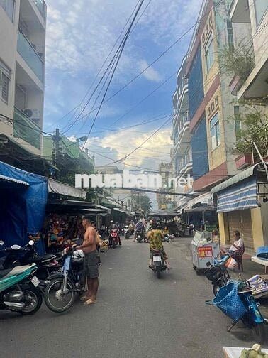 nhà kinh doanh ngay chợ Cái Răng