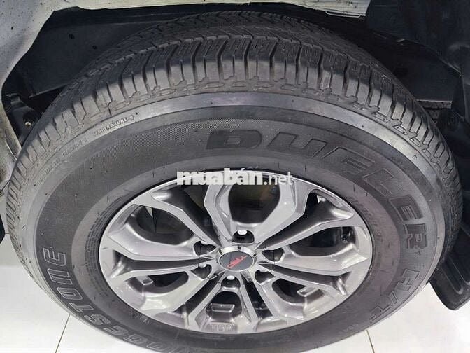 Toyota Fortuner Trắng 7 chỗ Số tự động