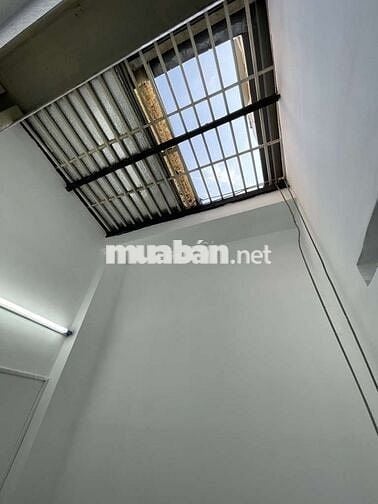 Nhà 9chủ - 4 tầng - 4x10 - hxh 5m thông - Khu Tên Lửa - Giá nhỉnh 4 tỷ