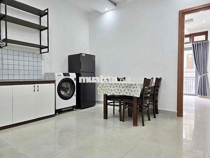 Căn hộ 40m2 tại Thoại Ngọc Hầu có bancol, một phòng ngủ