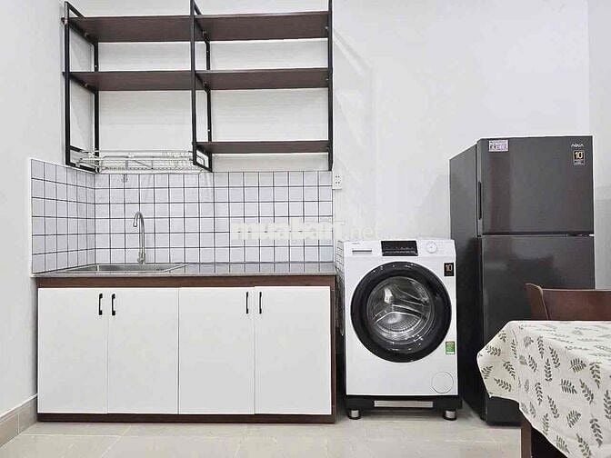 Căn hộ 40m2 tại Thoại Ngọc Hầu có bancol, một phòng ngủ