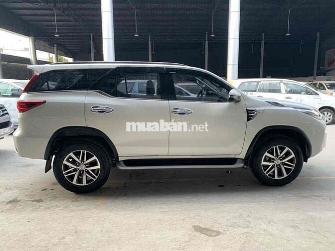 Toyota Fortuner 2018 2.4G 4x2 - 100000 km