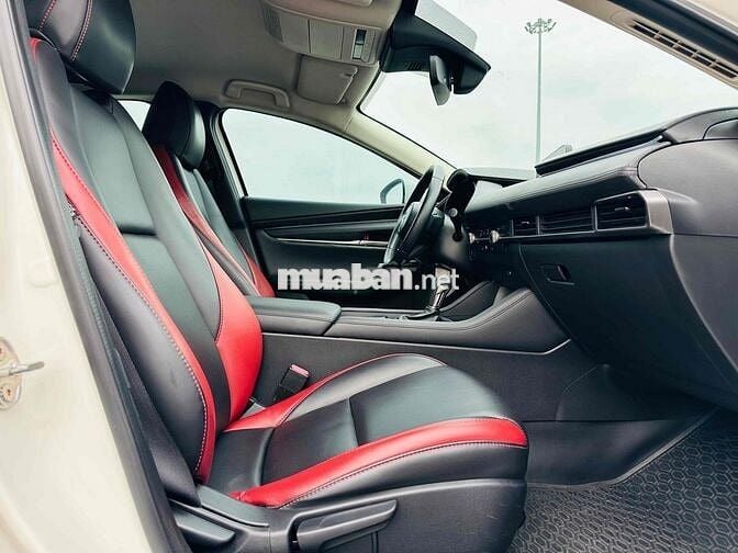 Mazda 3 1.5AT sản xuất 2021