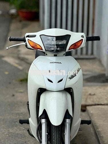 Honda Wave Trắng 54 dên đôn