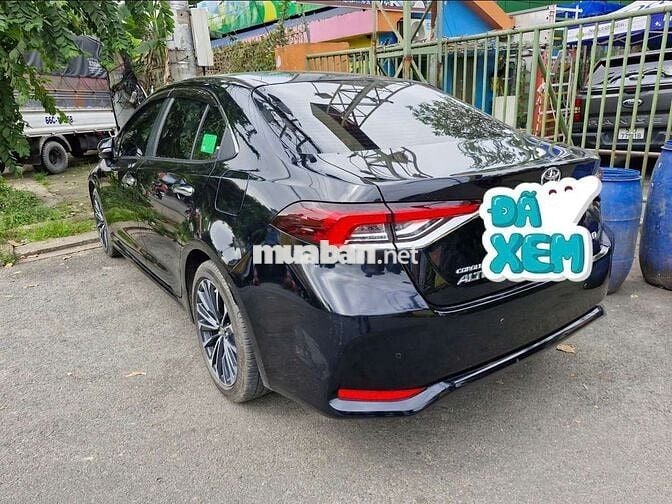 Toyota Altis 2023 1.8V 17.000km Đen