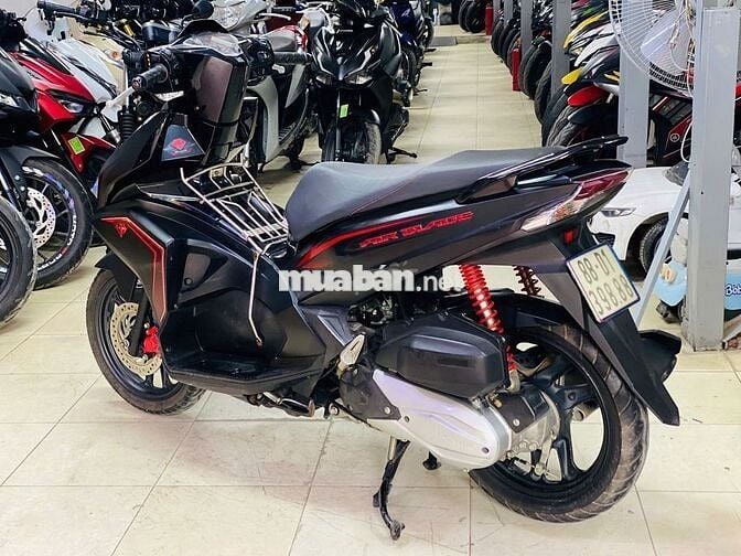 HONDA  AIRBLADE 125  ĐEN NHÁM BIỂN CHẤT ĐỜI CHÓT
