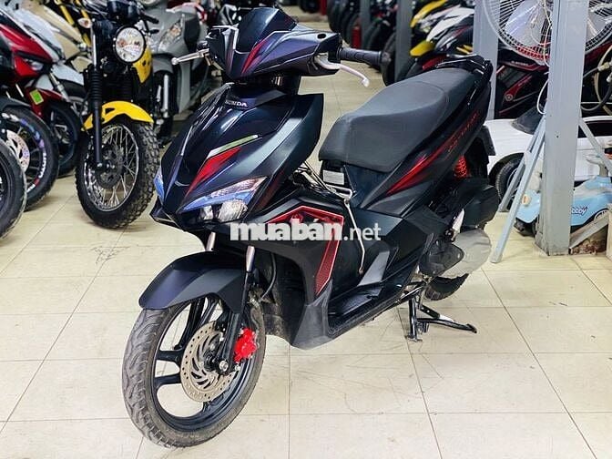 HONDA  AIRBLADE 125  ĐEN NHÁM BIỂN CHẤT ĐỜI CHÓT