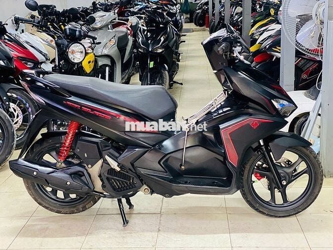HONDA  AIRBLADE 125  ĐEN NHÁM BIỂN CHẤT ĐỜI CHÓT