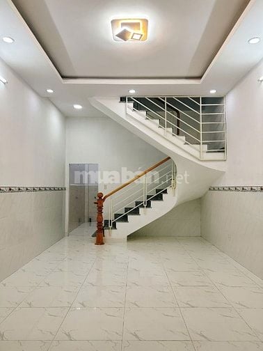 Bán nhà hẻm cụt có sân để xe máy, ngay trường tiểu học Đặng Thùy Trâm