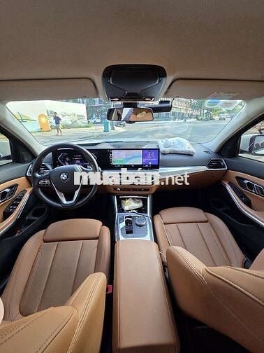 CẦN BÁN BMW 320i SPORTLINE DATE 2023