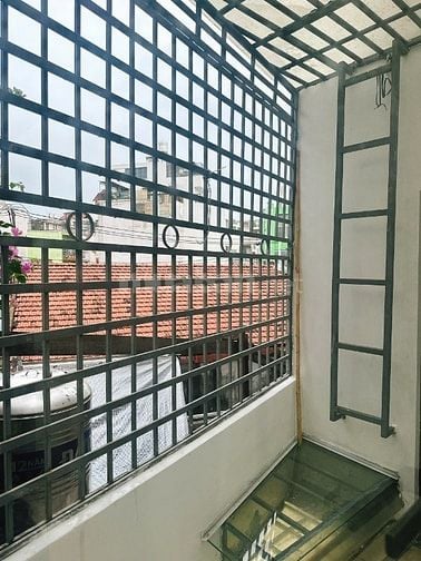 Bán nhà hẻm cụt có sân để xe máy, ngay trường tiểu học Đặng Thùy Trâm