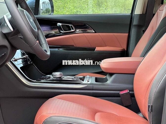 Lướt Kia Carnival 2024 2.2D Signature 7S - 9000Km