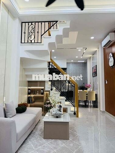 Nhà chính chủ mới đẹp dt 3,5 x9 trệt lầu hẻm oto phan huy ích p 15