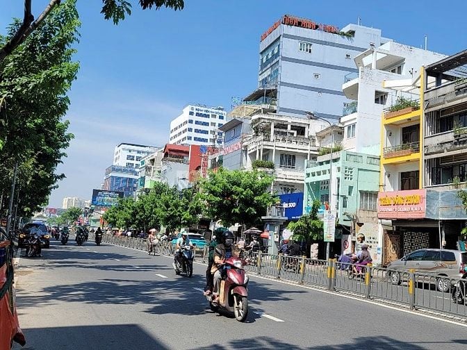 Bán Nhà Mặt Tiền Đường Lý Thái Tổ, P10, Q10, Ngay bệnh viện Nhi Đồng 1