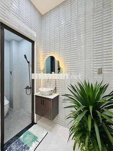 Nhà chính chủ mới đẹp dt 3,5 x9 trệt lầu hẻm oto phan huy ích p 15