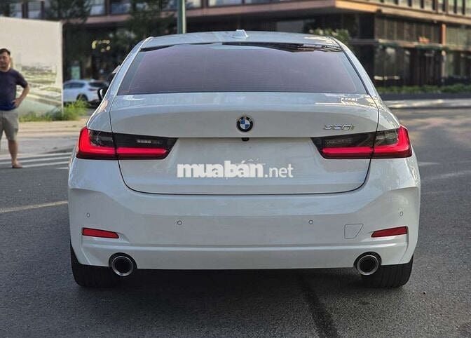 CẦN BÁN BMW 320i SPORTLINE DATE 2023