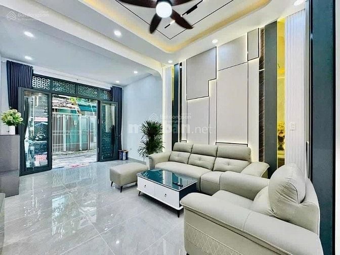 Chủ nhà cần bán gấp nhà siêu đẹp. Trường Sa - PN. DT 40,2m2.