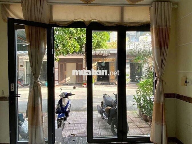 Cho thuê nhà vưa ở vừa làm vp gần trung tâm y tế dĩ an