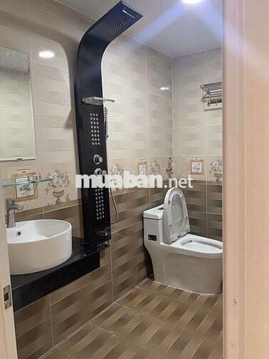 Cho thuê nhà vưa ở vừa làm vp gần trung tâm y tế dĩ an