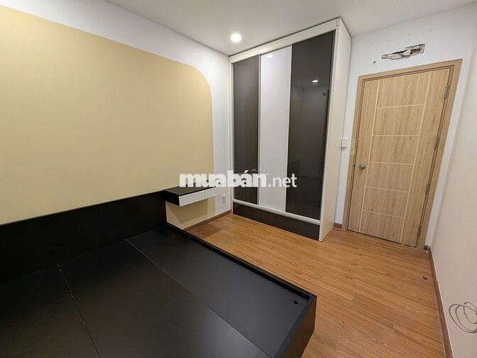 Bán căn 3pn 2wc 81m2 đầy đủ nội thất gỗ cc Dreamhome Palace vào ở ngay