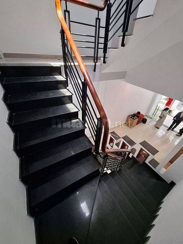 Xoay vốn bán nhà Đường Nguyễn Duy Dương Quận 10 ,50m2 Giá 3ty450 lh Vâ