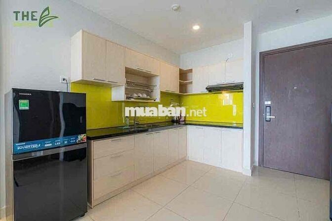 Cho thuê 2PN view Đông nhà sạch sẽ y hình tầng cao thoáng Ở ngay