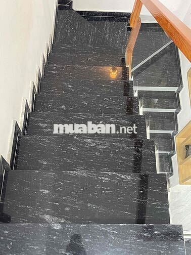 Nhà  ngang 4 x 7m 2PN 2WC Đường Trương Thị Hoa  Gần Bệnh Viện Q12 .