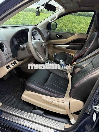 Nissan Navara 2018 Tự động Xanh đậm