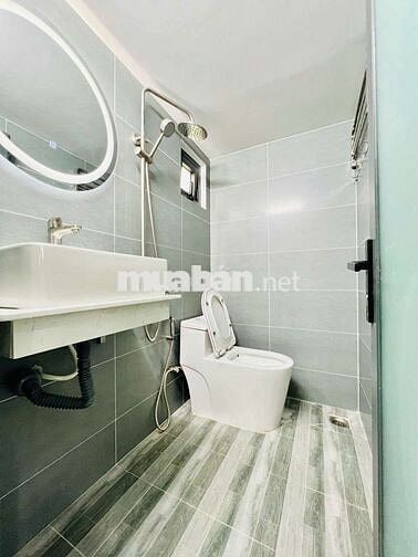 STUDIO NEW CỬA SỔ TRỜI FULL NT MÁY GIẶT RIÊNG LOTTE NGUYỄN VĂN LƯỢNG