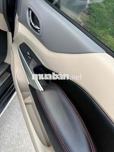 Nissan Navara 2018 Tự động Xanh đậm