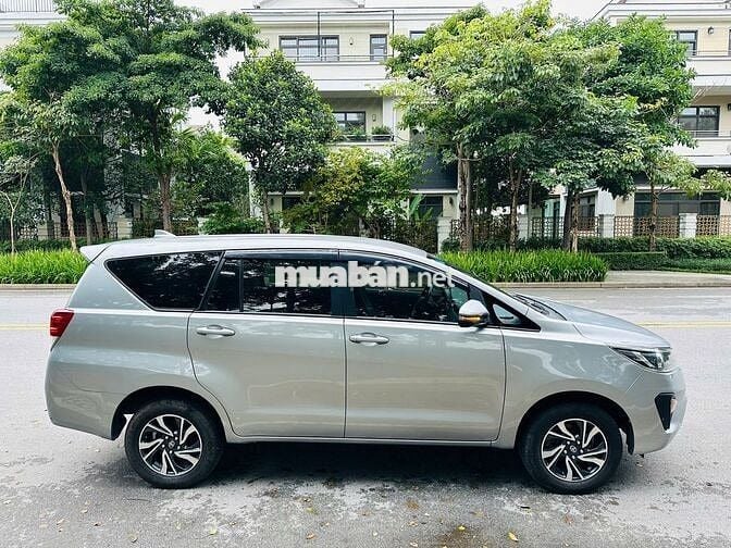 Toyota Innova 2021 E 2.0 MT - 86000 km