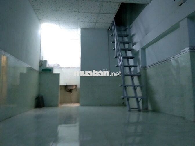 NHÀ RỘNG 50M²  NGUYÊN TẦNG GIA ĐÌNH (3-4 NGƯỜI) GIÁ ĐIỆN NƯỚC NHÀ NƯỚC