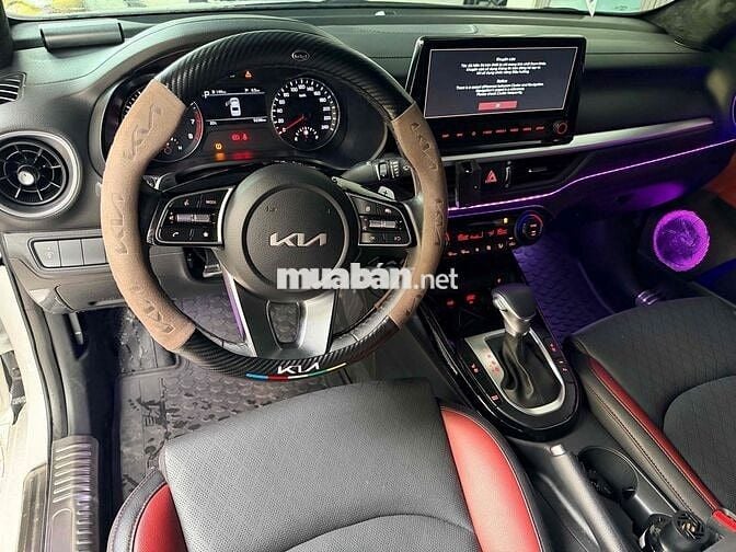 Kia K3 2024 Premium 2.0 AT - 5000 km 599tr