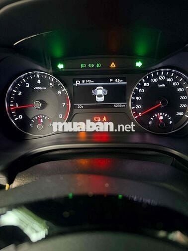 Kia K3 2024 Premium 2.0 AT - 5000 km 599tr