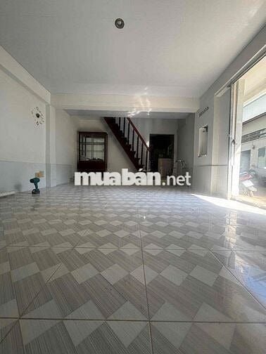 🍀Cho thuê nhà góc 2MT, khu nam hùng vương. BTân