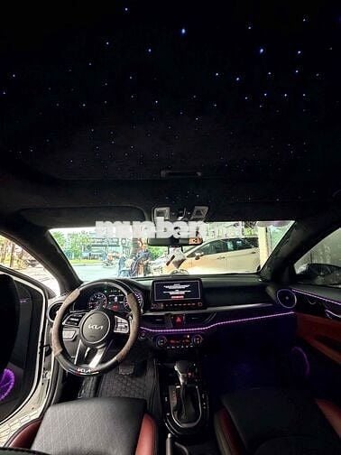 Kia K3 2024 Premium 2.0 AT - 5000 km 599tr