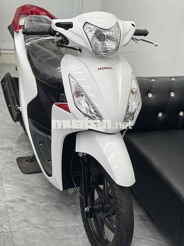 Honda Vision 2016 màu Trắng