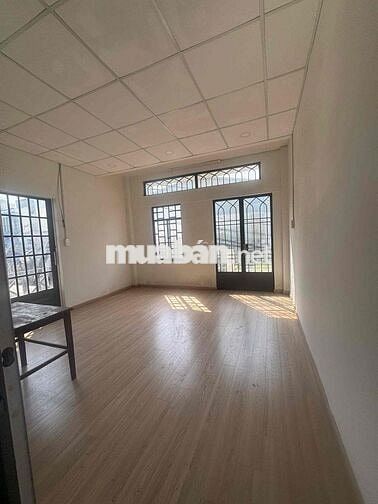 🍀Cho thuê nhà góc 2MT, khu nam hùng vương. BTân