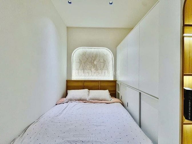 Chủ bán nhà Đường Điện Biên Phủ Quận 3 ,50m2 Giá 4ty020 lh Vân