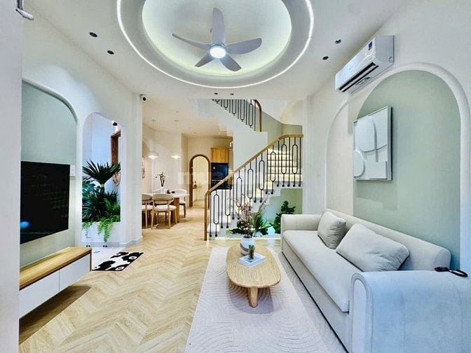 Chủ bán nhà Đường Điện Biên Phủ Quận 3 ,50m2 Giá 4ty020 lh Vân