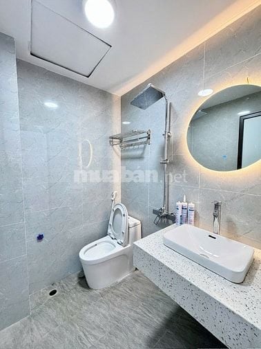 Bán nhà Hồ Đền Lừ ô tô đỗ cửa, Dt 43m2, 4t, mt 3.5m, giá 8.3 tỷ, 