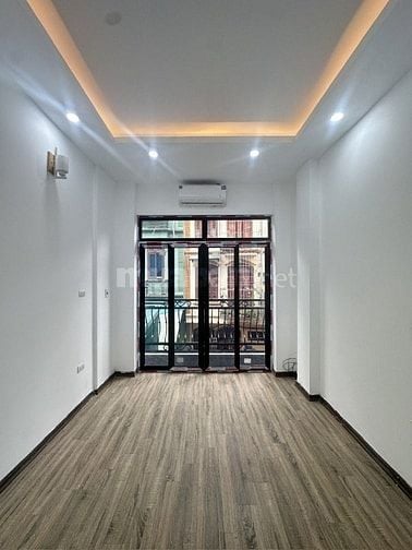 Bán nhà Hồ Đền Lừ ô tô đỗ cửa, Dt 43m2, 4t, mt 3.5m, giá 8.3 tỷ, 