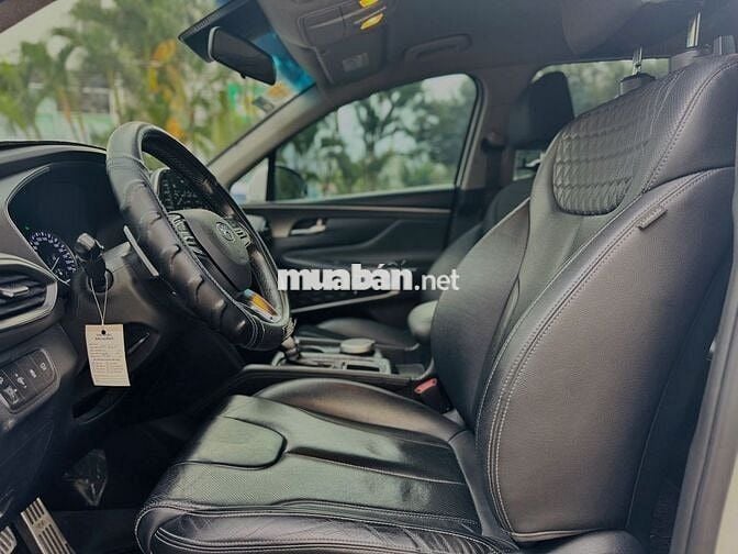 Hyundai Santafe model 2021 máy dầu