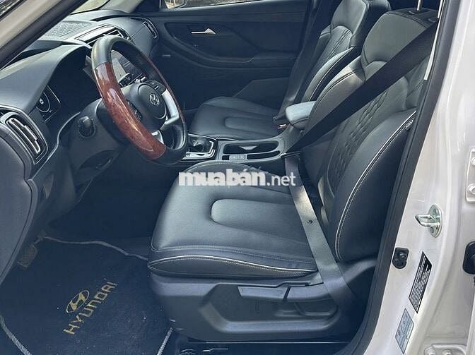 Hyundai Creta cao cấp 2023 “8 nghìn km” như mới 6x