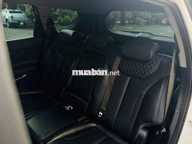 Hyundai Santafe model 2021 máy dầu